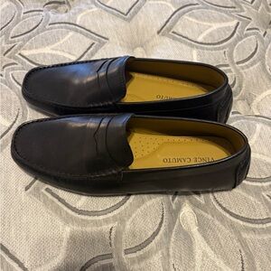 Vince Camuto Black Loafers Slip-Ons with Leather Finish and Classic Design